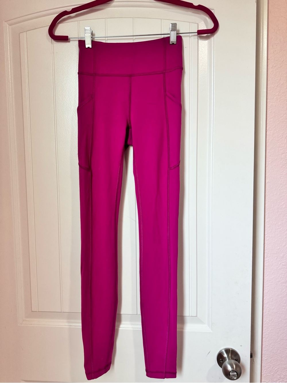 Lulu Like New size 2 Leggings - Picture 1 of 3